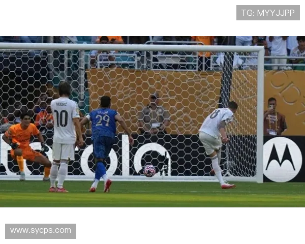 巴尔韦德任意球绝杀,球队状态回暖迎来关键胜利 巴尔韦德任意球绝杀,球队状态回暖迎来关键胜利