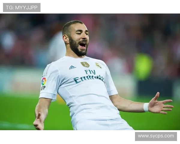 本泽马:从隐形核心到金球奖的巅峰之路解析 本泽马:从隐形核心到金球奖的巅峰之路解析